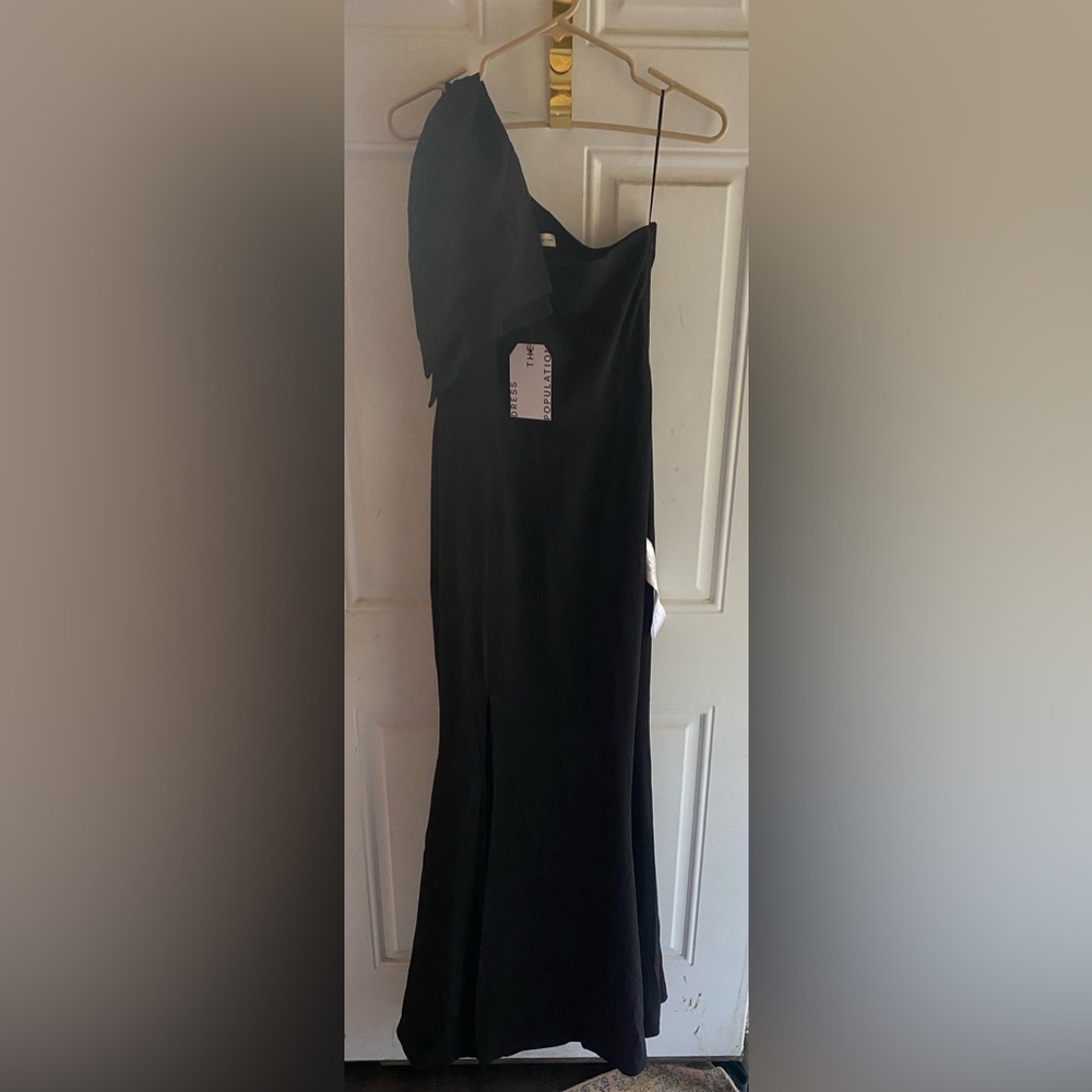 NWT Dress the Population Dress Womens Georgina Black One Shoulder Gown Size S